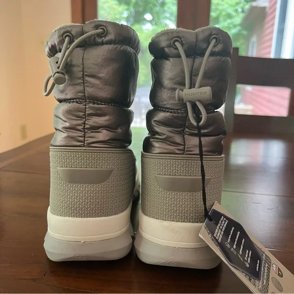 Hunter Metallic Silver Gray Intrepid Insulated Short Boots 7 NWT! - Picture 6 of 11